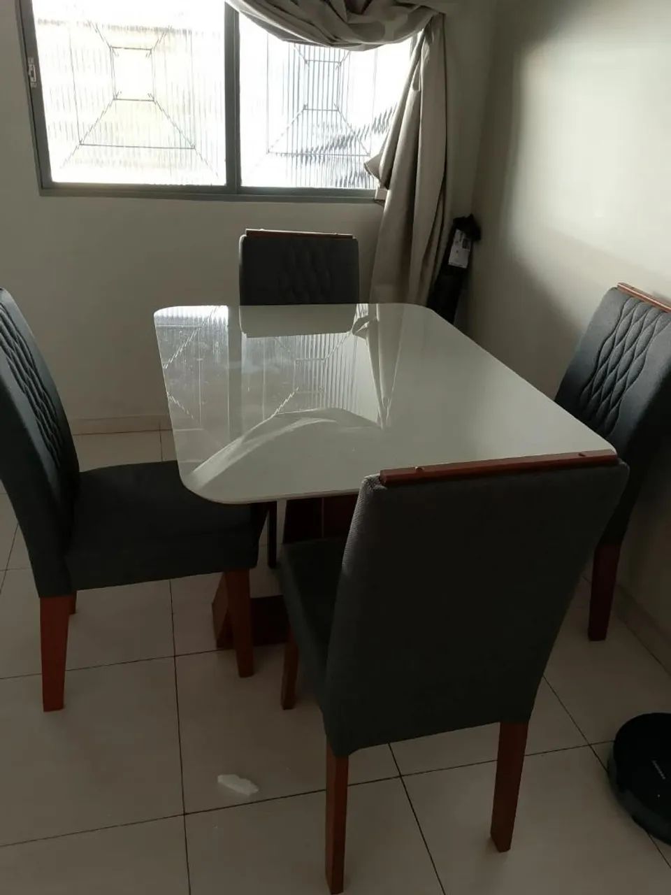 Mesa de jantar com 4 cadeiras MDF ? - Foto 3