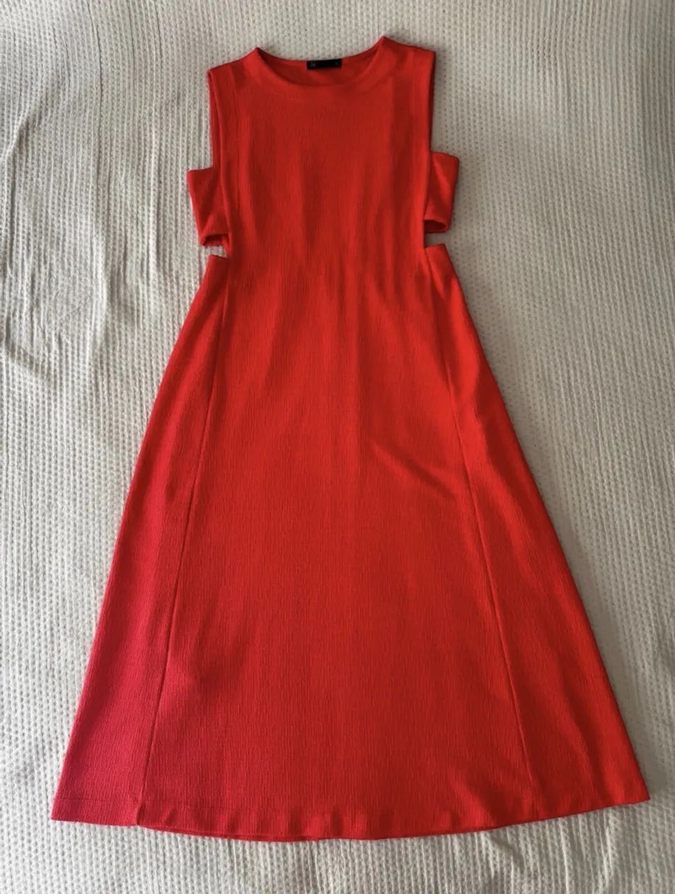 VESTIDO VERMELHO