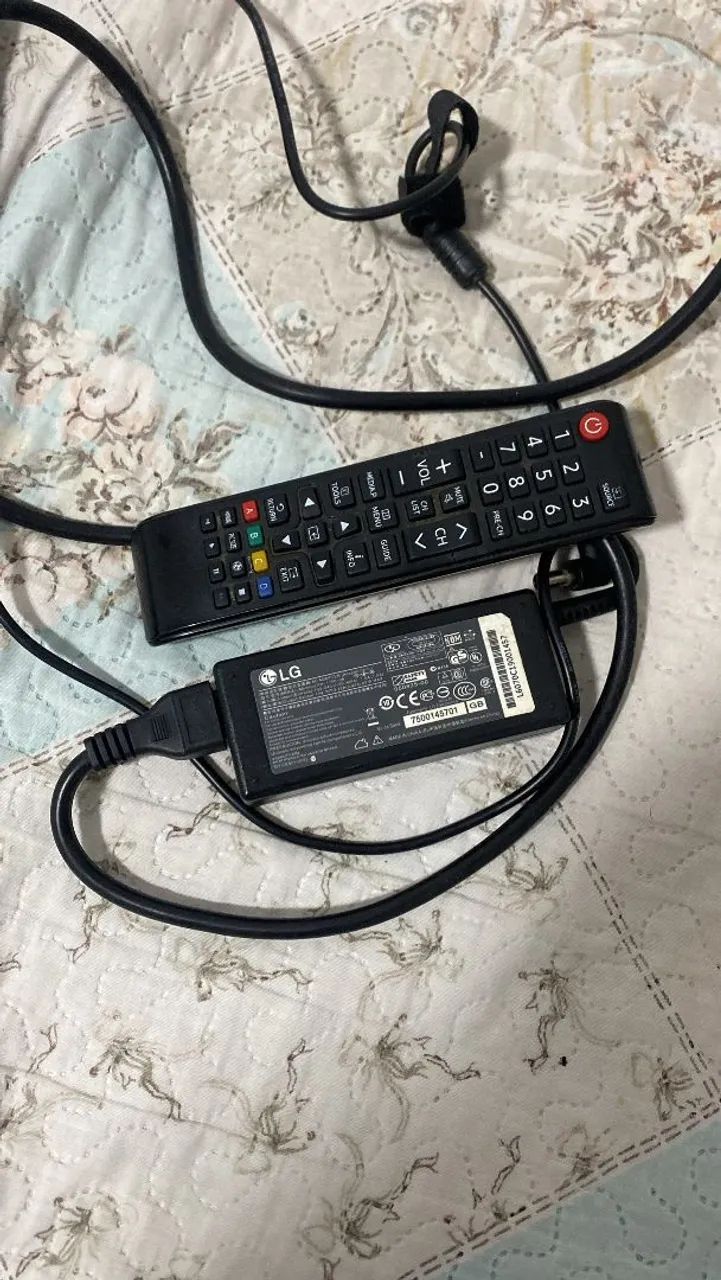 Vendo tv 32 polegadas não smart ,nova sem marca se uso - Foto 3