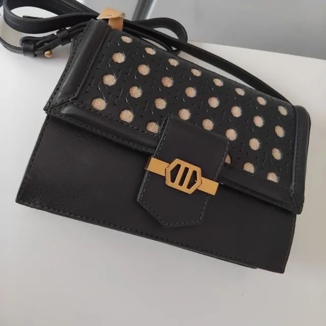 Bolsa preta pequena Arezzo  - Foto 3