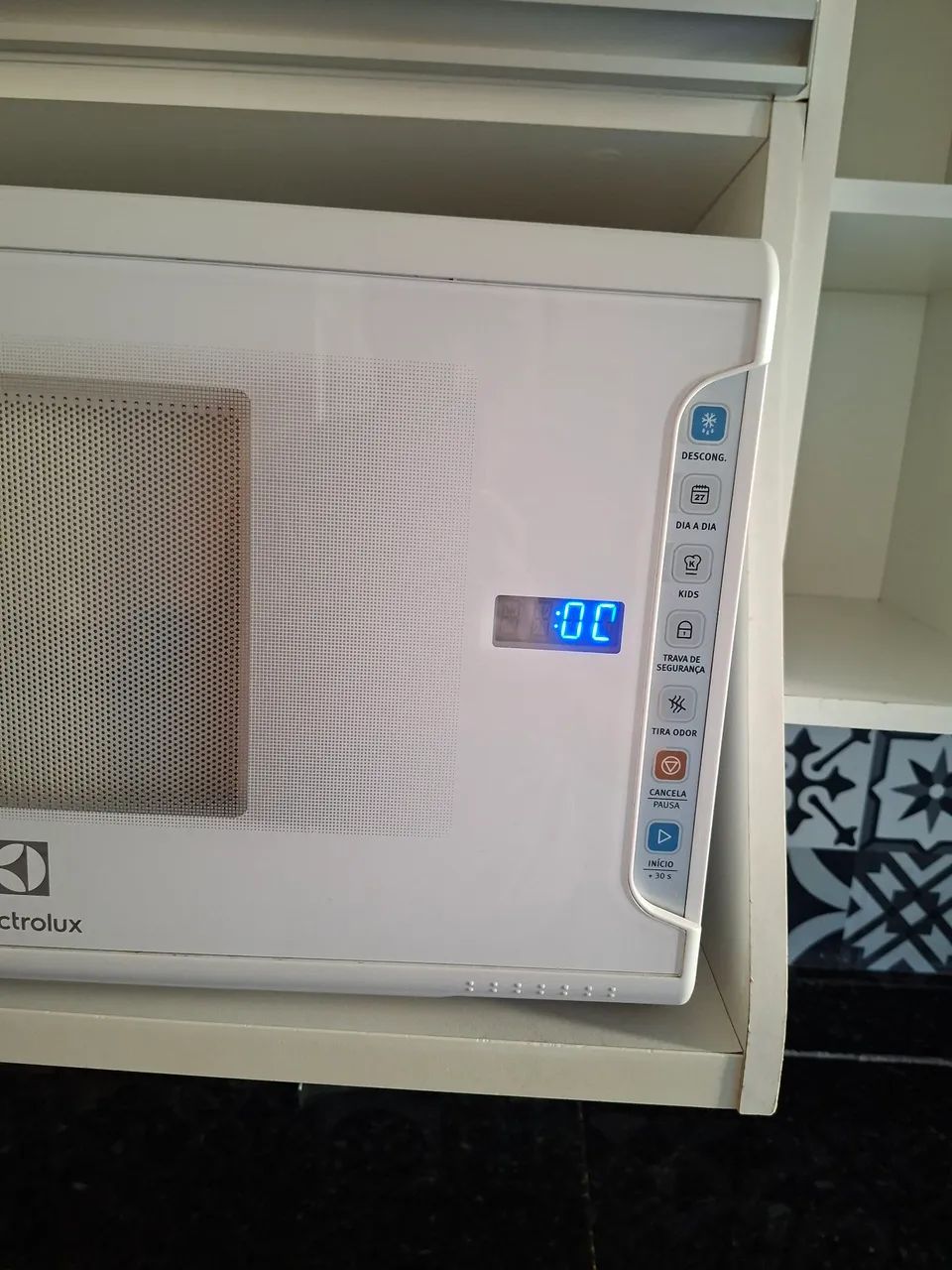 Micro-ondas electrolux branco - Foto 2