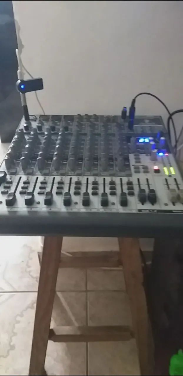 Mixer Behringer 1622 fx - Foto 3