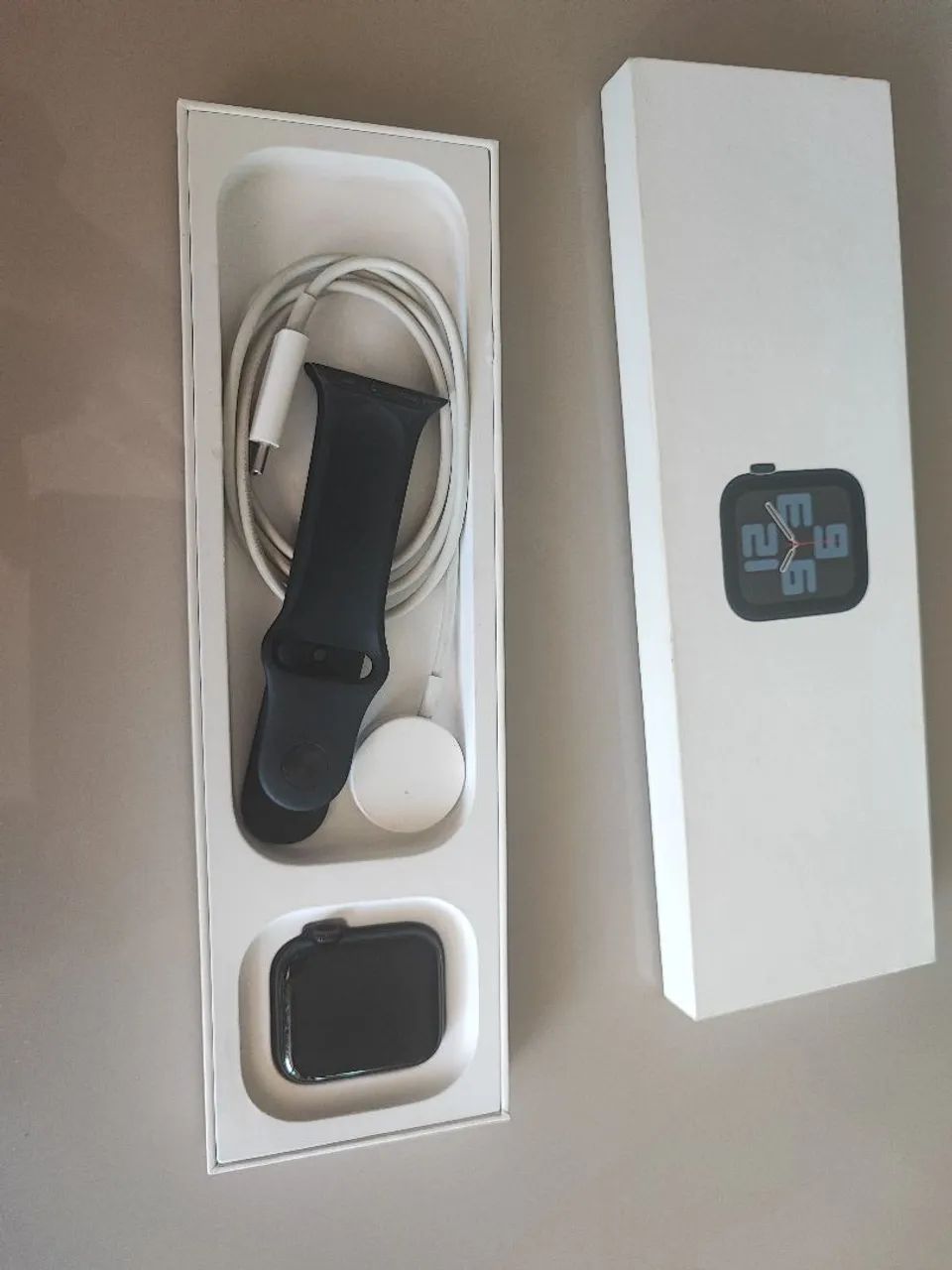 Apple Watch SE (Gen 2) 40mm midnight GPS+Cel saúde da bateria 100% - Foto 2