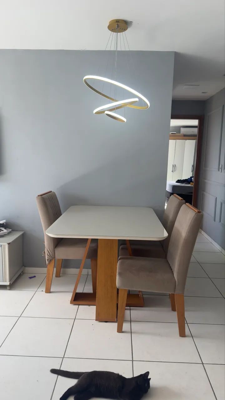 Mesa com 4 cadeiras  - Foto 4