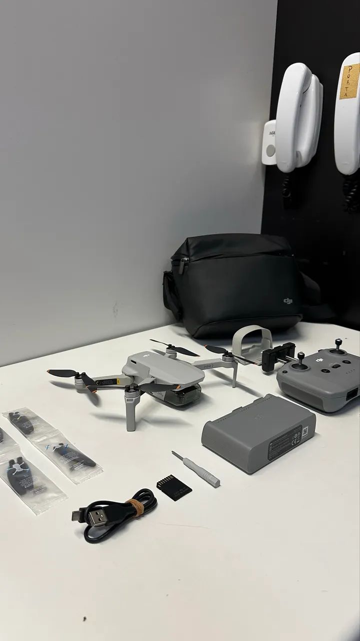 DRONE DJI Mini 2 Fly More Combo - Foto 2