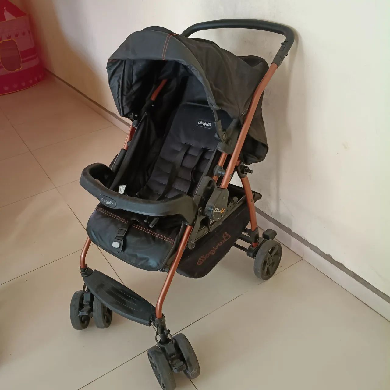Carrinho de bebê da borigotto semi novo  - Foto 2