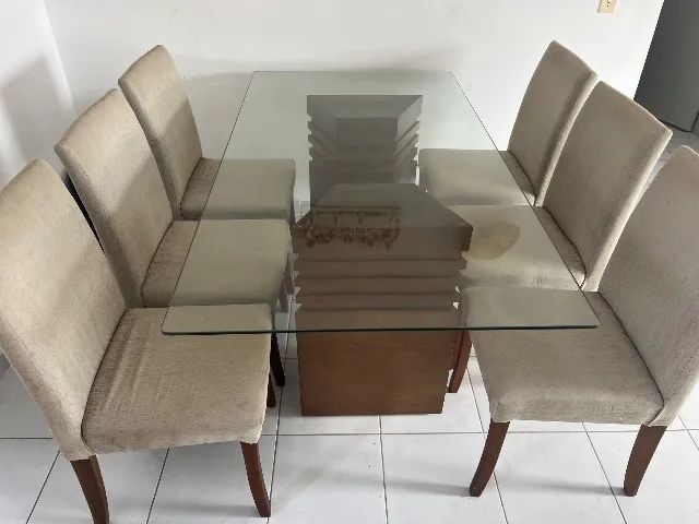 Mesa de jantar com 6 cadeiras
