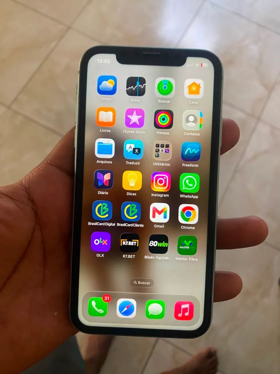 Vendo ou troco iPhone 11 - Foto 2