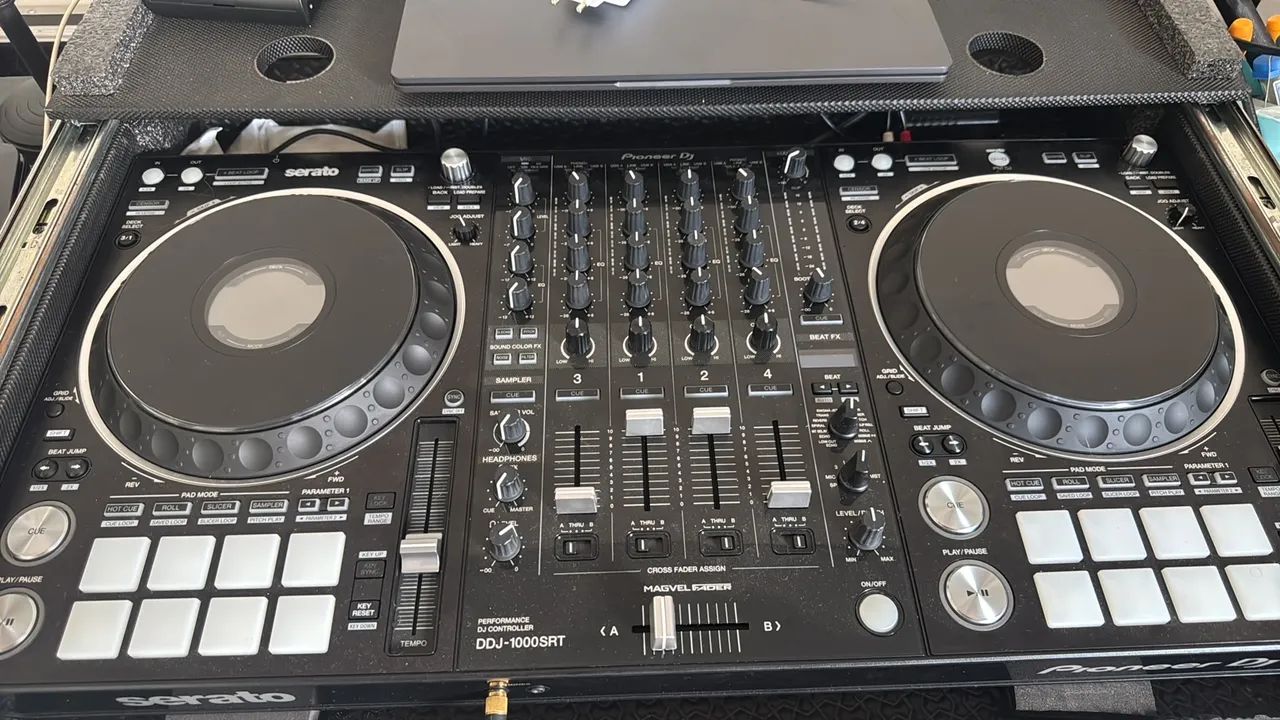 Vendo Controladora pra Dj