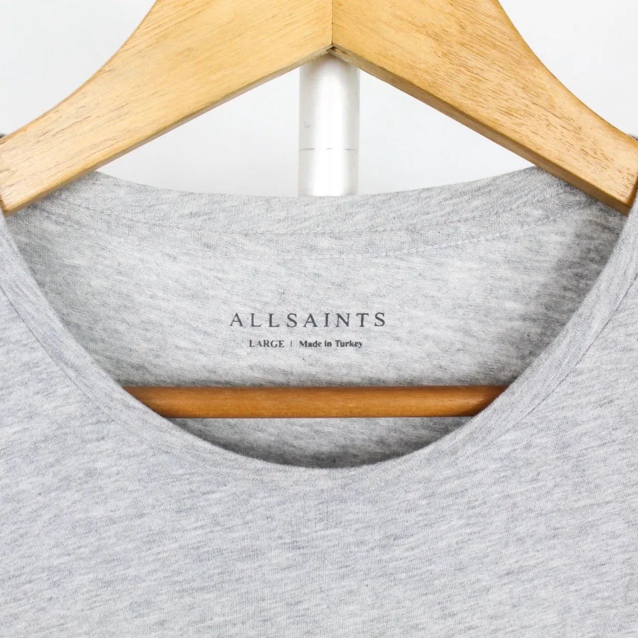Camiseta AllSaints cinza  - Foto 3