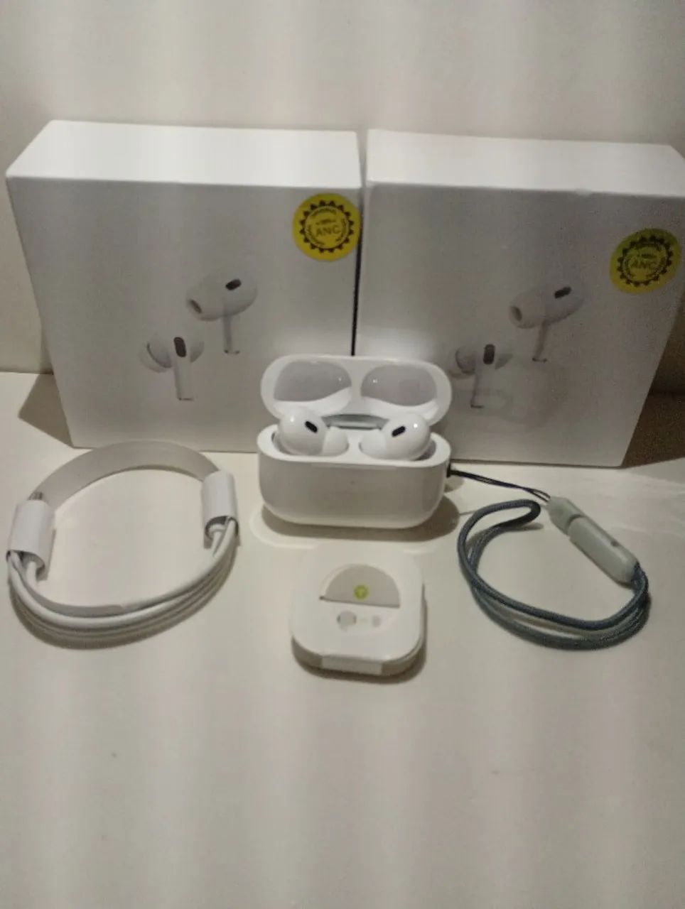 Fone Bluetooth Sem Fio TWS Pro com Estojo de Carregamento - Novo e Completo - Foto 3