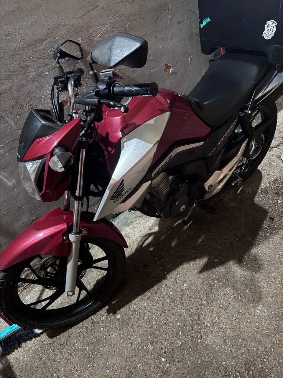 Vendo Titan 2024 - Foto 2
