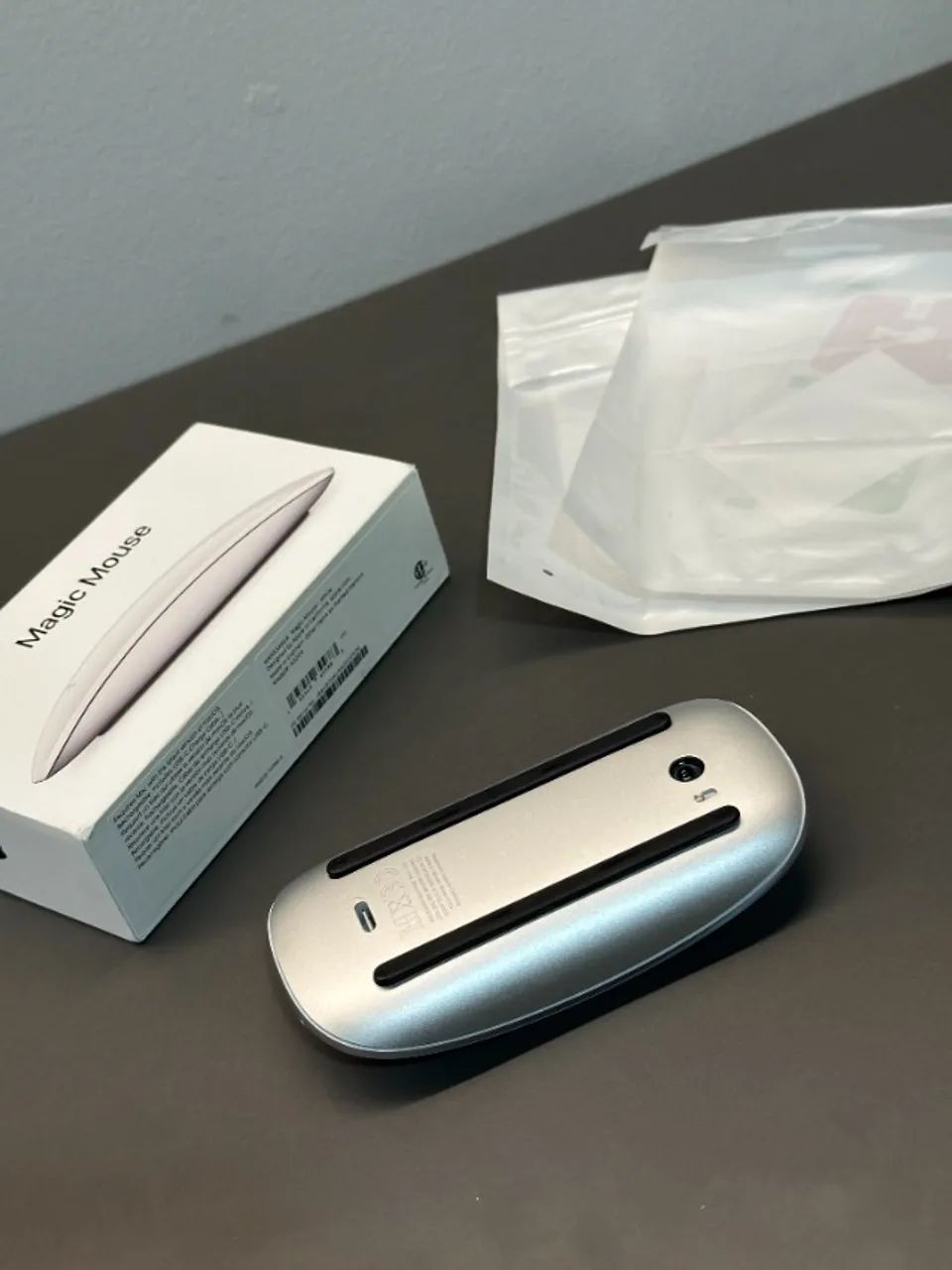 Apple Magic Mouse Branco USB-C - Modelo A3204 (original