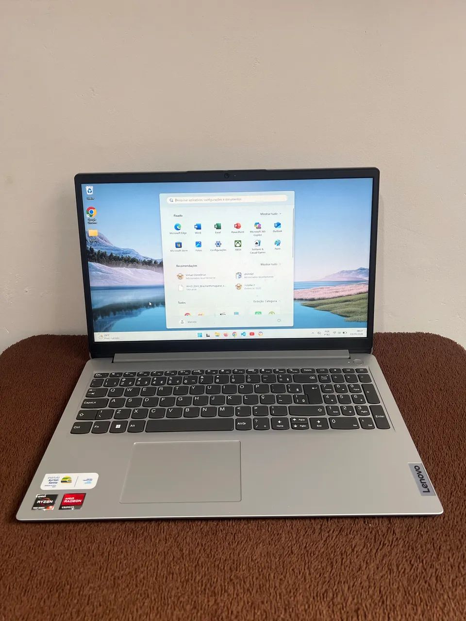 Notebook Lenovo com placa de video - Pronto para uso.