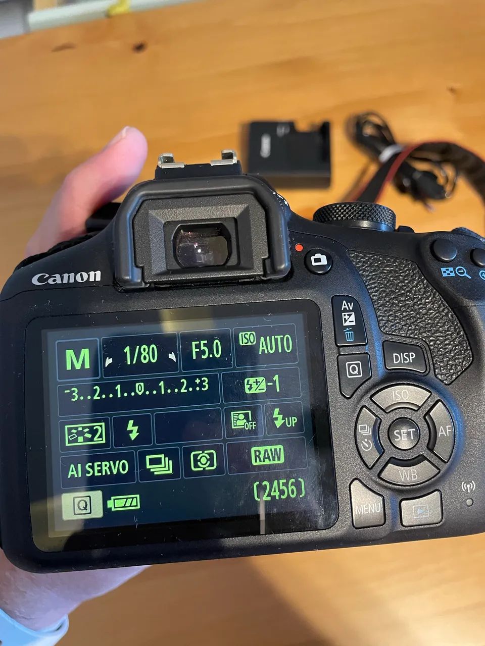 Cannon T7+