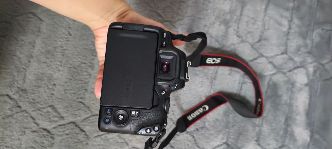 Canon EOS Rebel SL3  - Foto 4