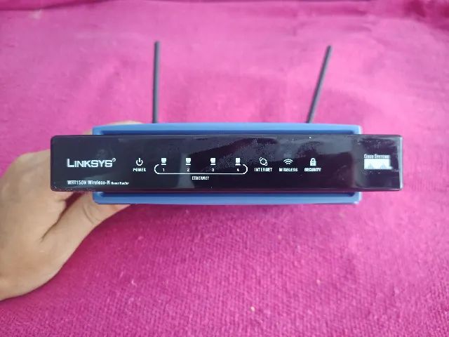 Lote com 4 Roteadores Linksys WRT150N Wireless-N  - Foto 2