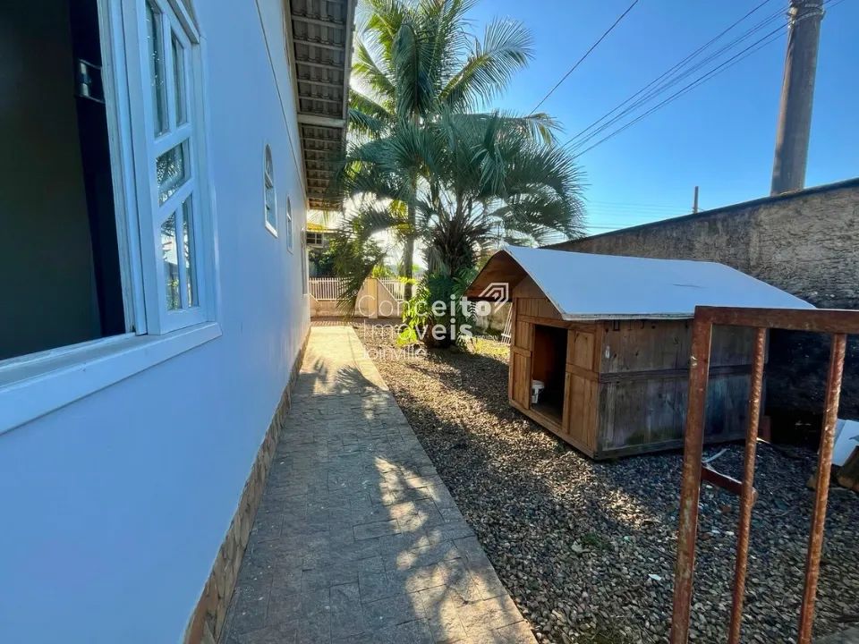 Casa Com Piscina, Churrasqueira E 3 Quartos - Foto 3