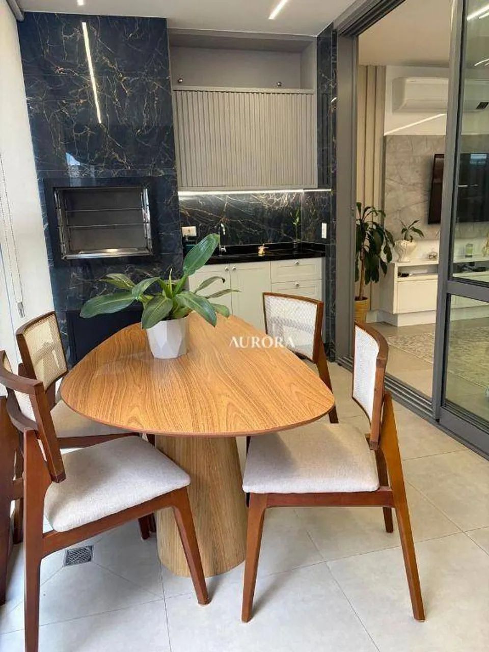 Apartamento no Edifício Glória Residence (Mobiliado) com 3 dormitórios sendo uma suíte à v - Foto 5