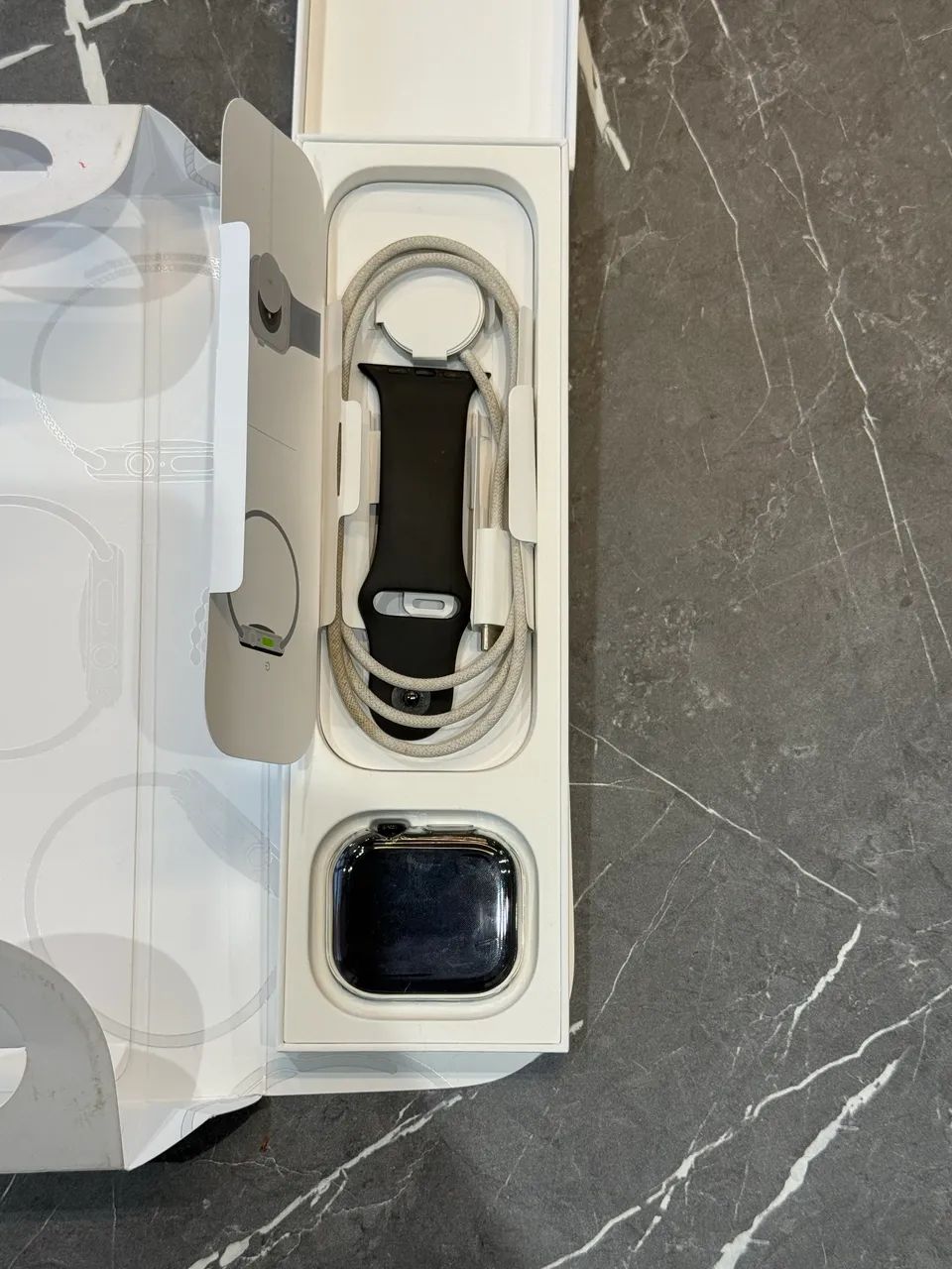 Apple Watch Series 11 GPS + Cellular Caixa Preta Alumínio 46mm  - Foto 3