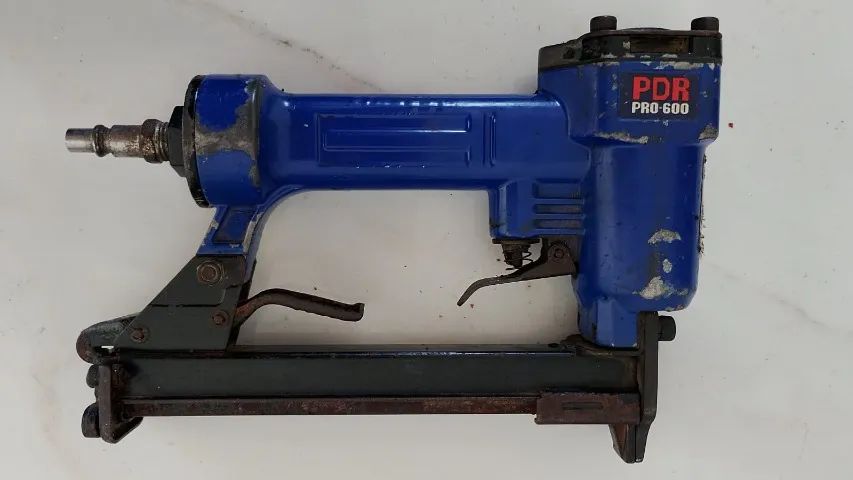 grampeador pneumatico