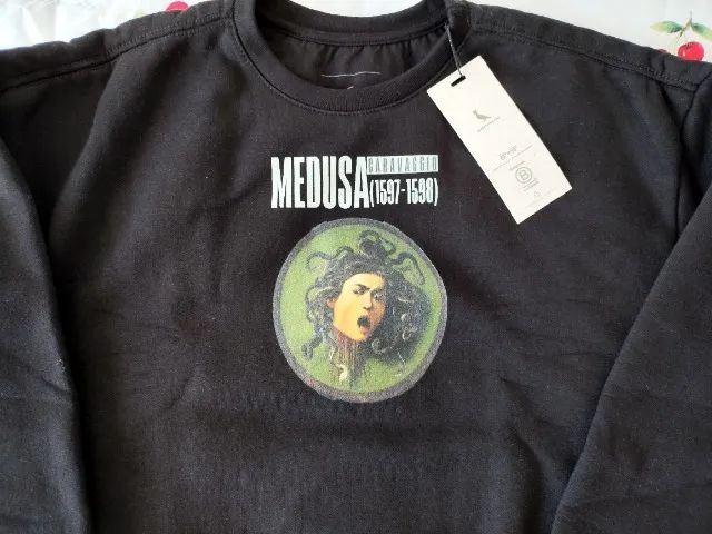 Moletom cropped Medusa de Caravaggio - Foto 3