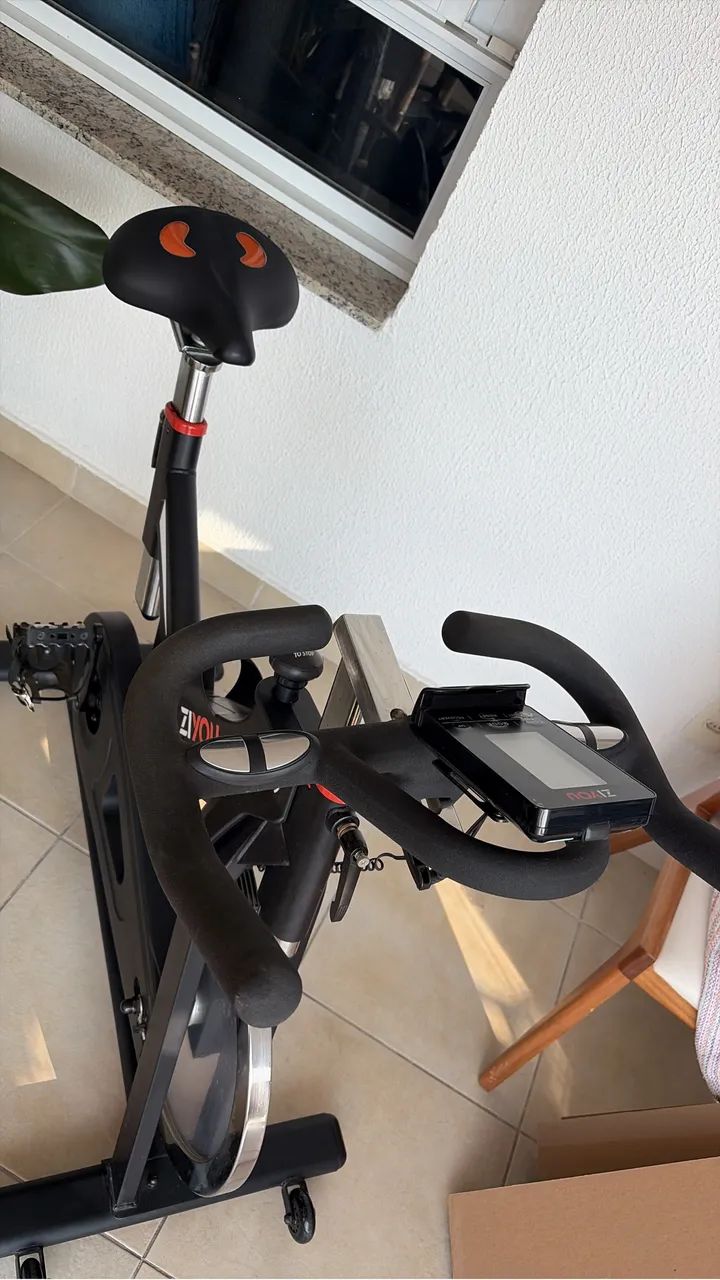 Bicicleta de Spinning ZIYOU com Bluetooth