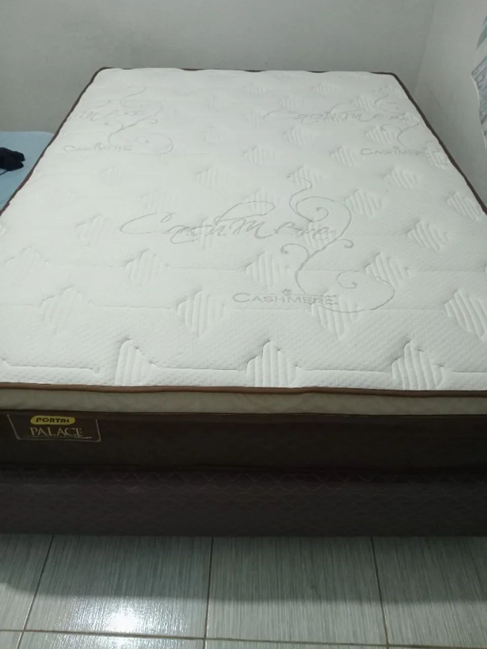 Cama de Box de casal