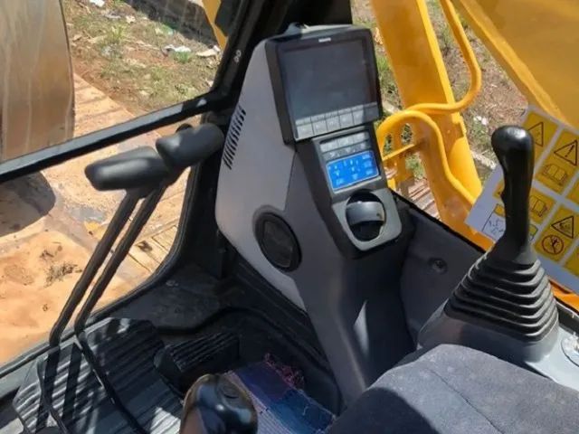 Escavadeira Komatsu PC210 ano 2020 - Foto 4