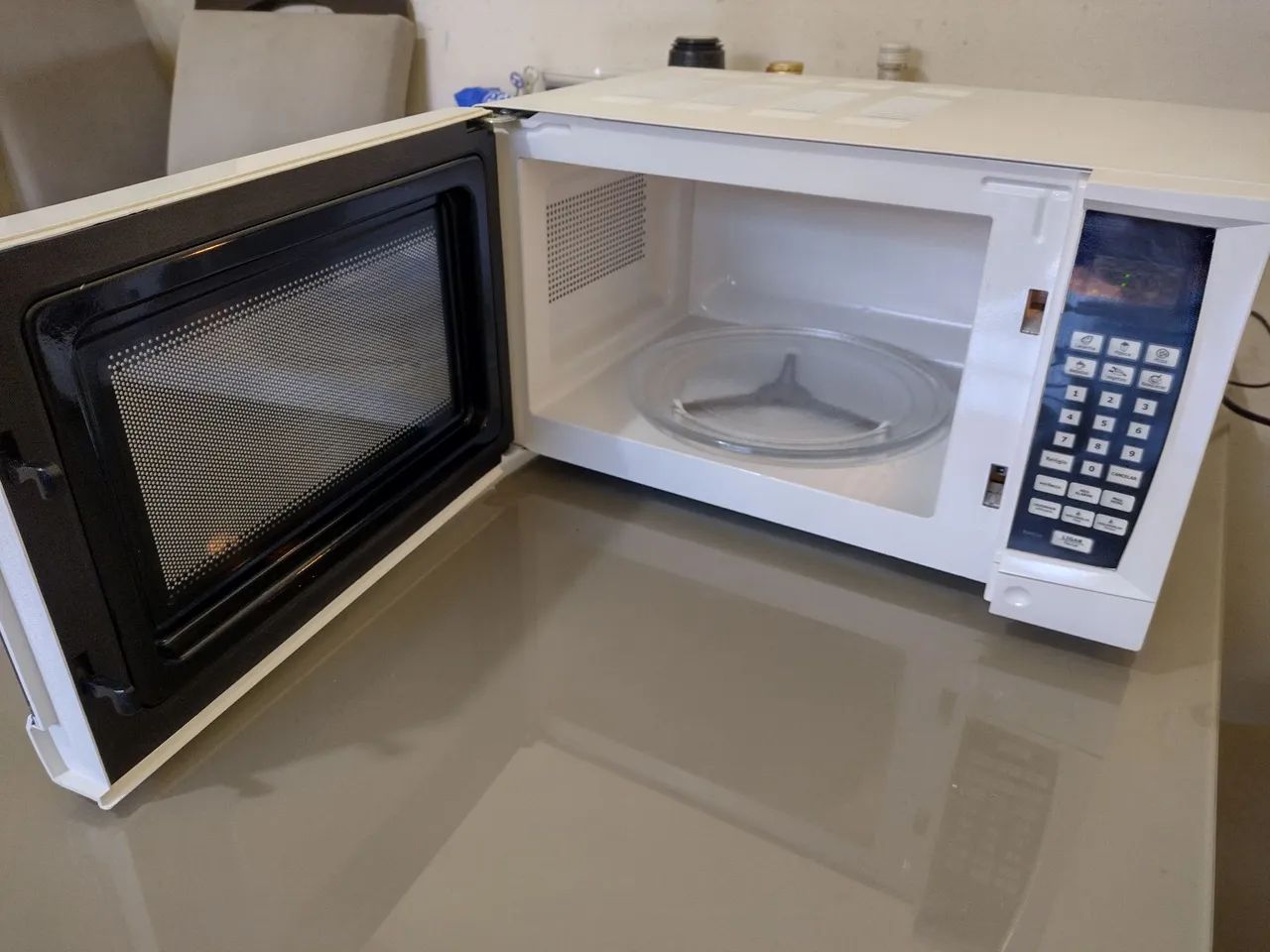 Microondas Philco 20 litros, funcionando perfeitamente  - Foto 4