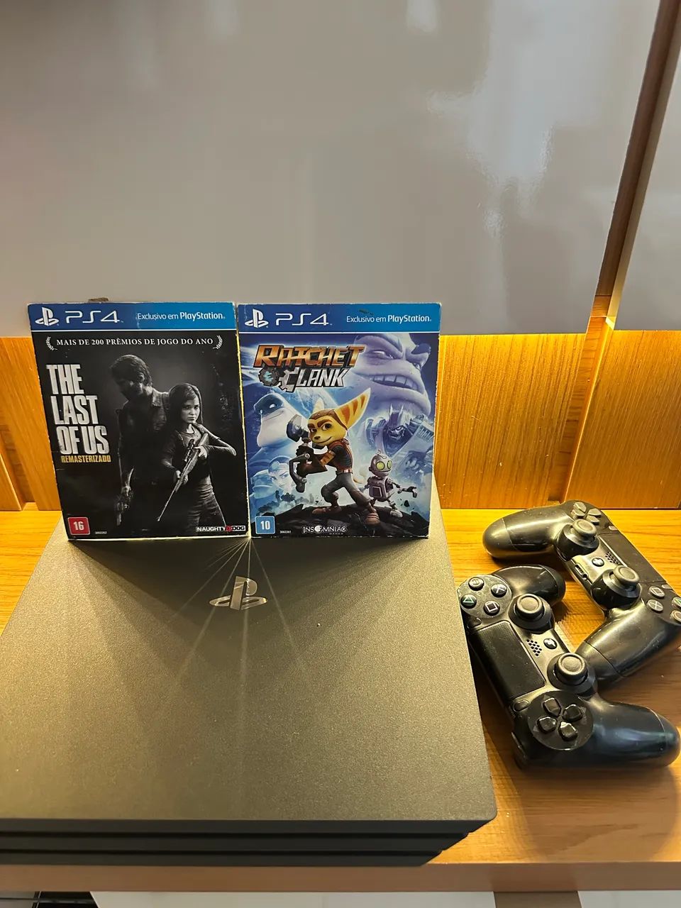 PS4 PRO 1TB - Foto 3