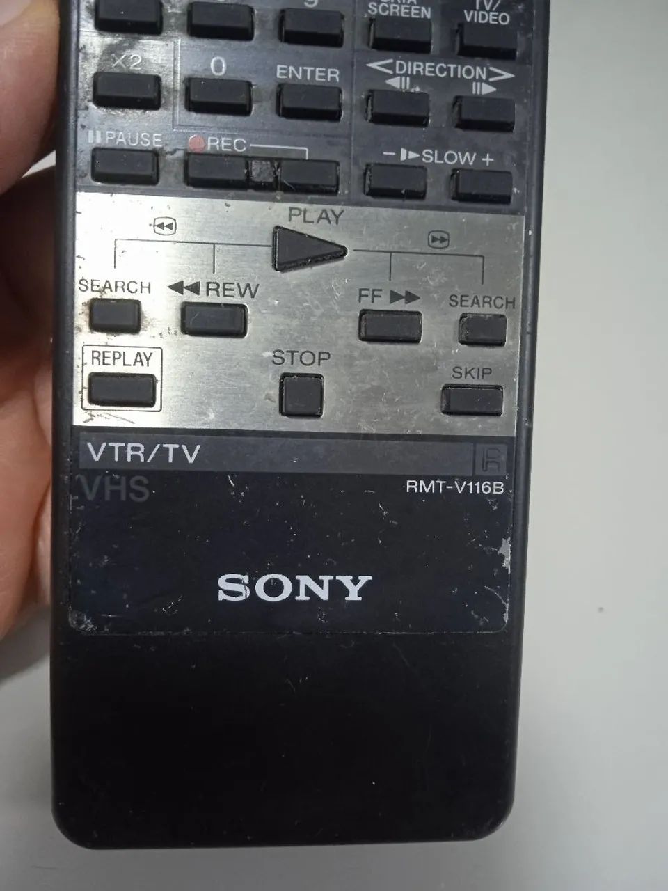 Controle remoto vídeo cassete Sony RMT-V116B funcionando <br> - Foto 2