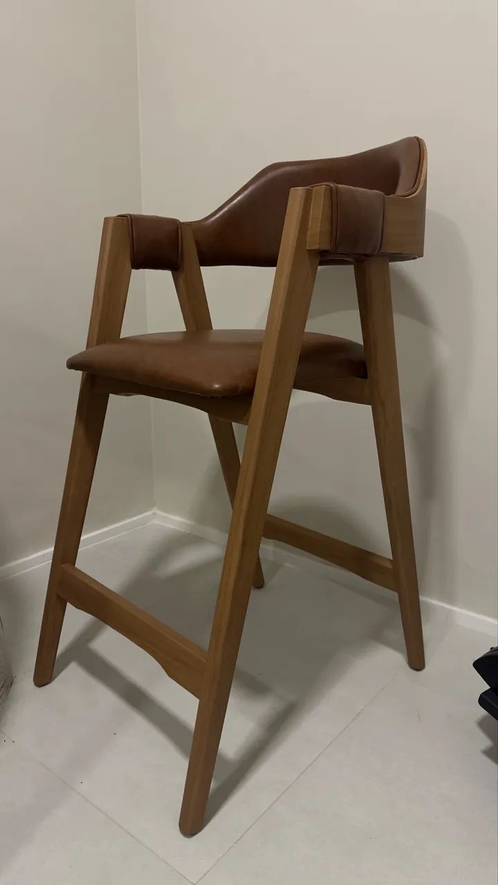 Banqueta Couro Conhaque Marrom - Ottawa - Wood Prime