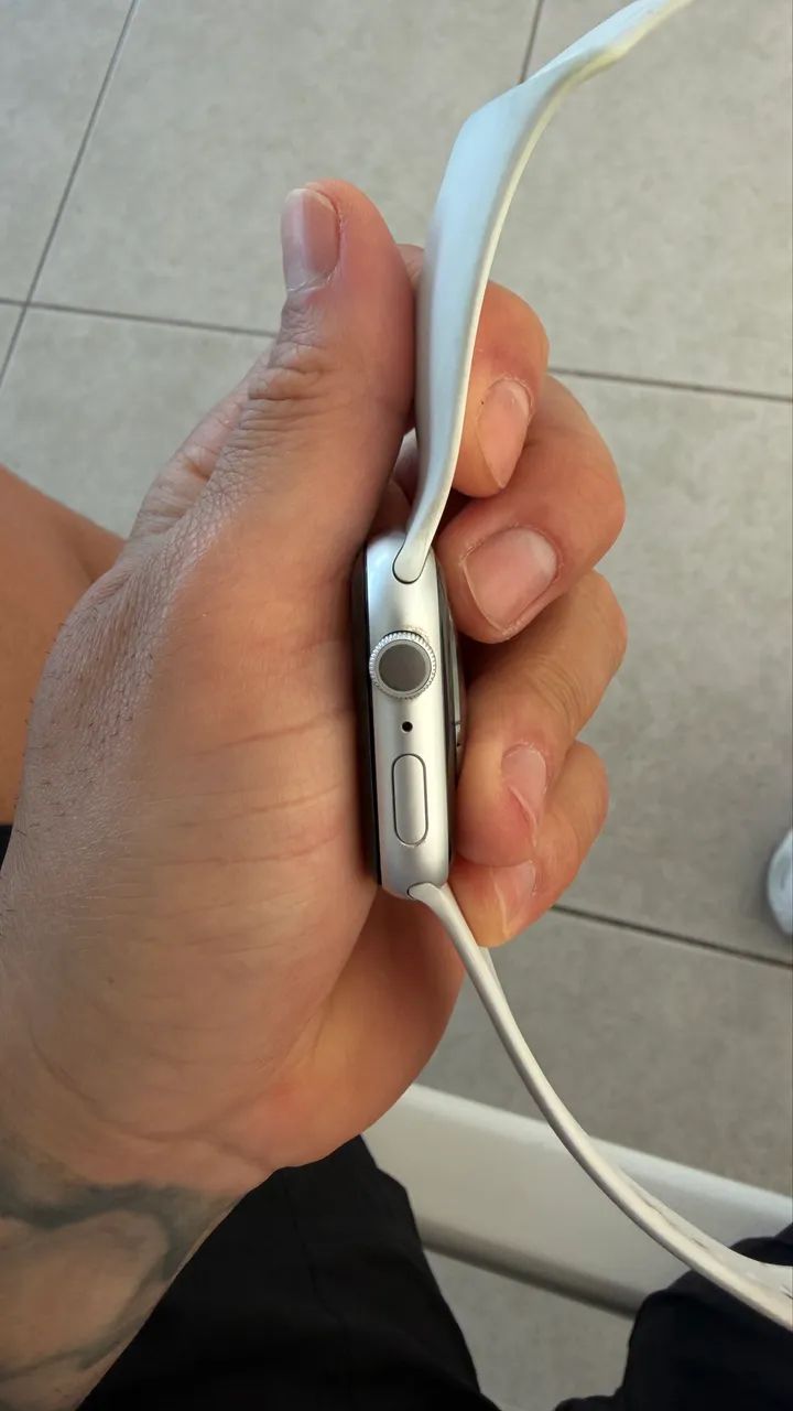 Vendo Apple Watch série 8 45mm - Foto 5