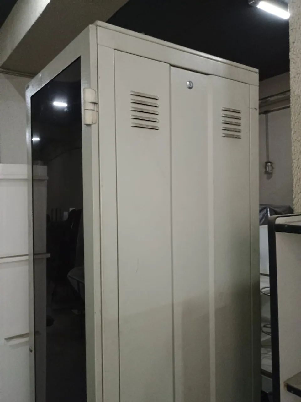Rack/Armário de Rede 19 com porta e regua - Foto 5