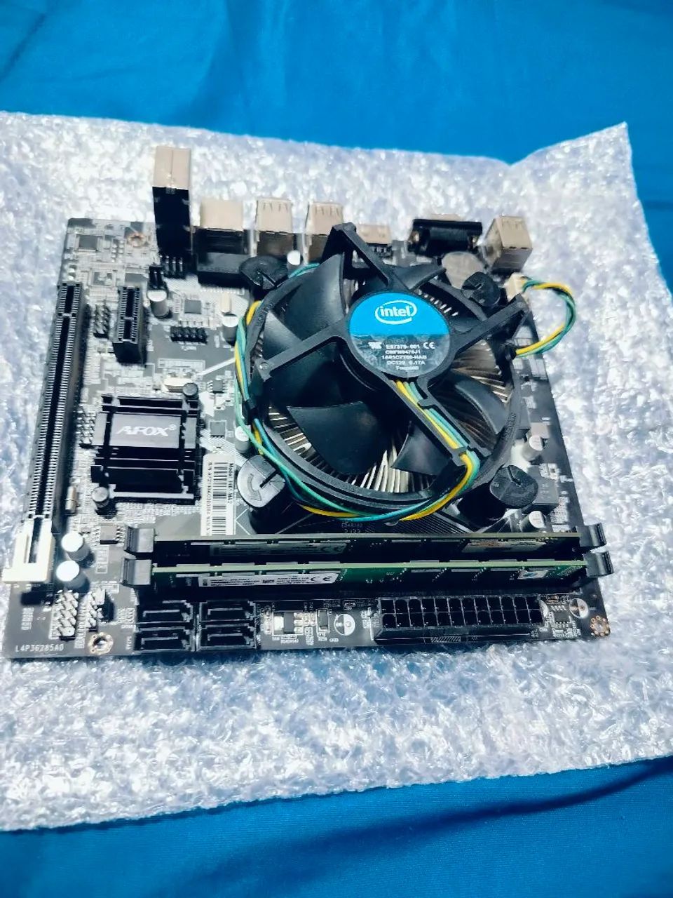 kit com placa mae, processador, memórias e cooler - Foto 3