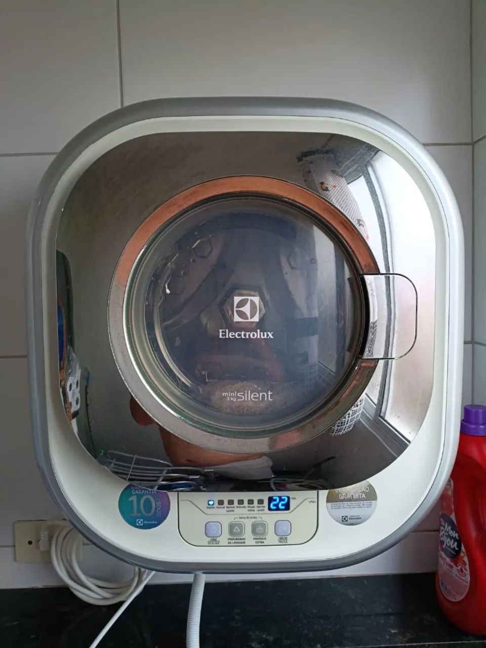 Máquina de lavar de parede mini de 3 kg pouco uso menos de 1 ano ...