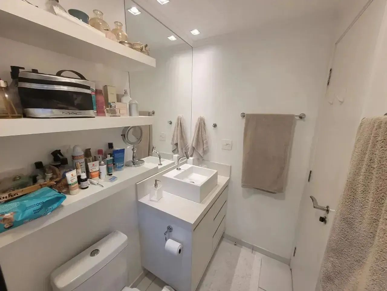 Apartamento de alto padrão com quadra de tênis. - Foto 13