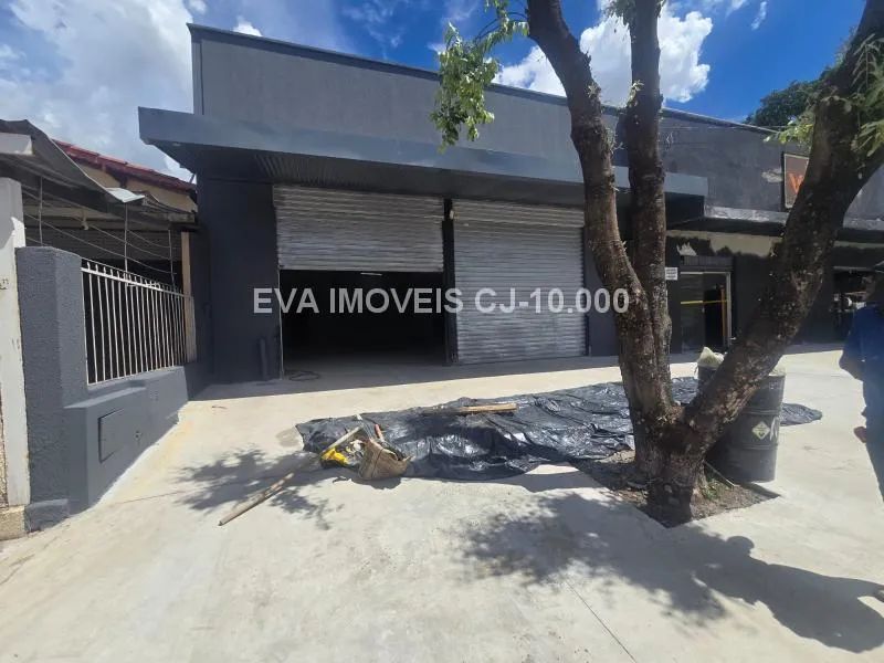 Galpão de 150m² com 2 banheiros