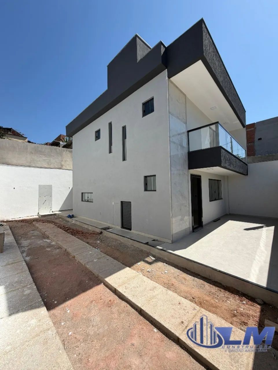 Casa à venda em Guarapari-ES: Casa Duplex em Santa Mônica com Área Gourmet, Churrasqueira  - Foto 3