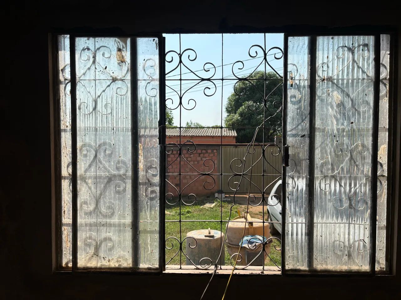 Janelas de ferro com vidros 