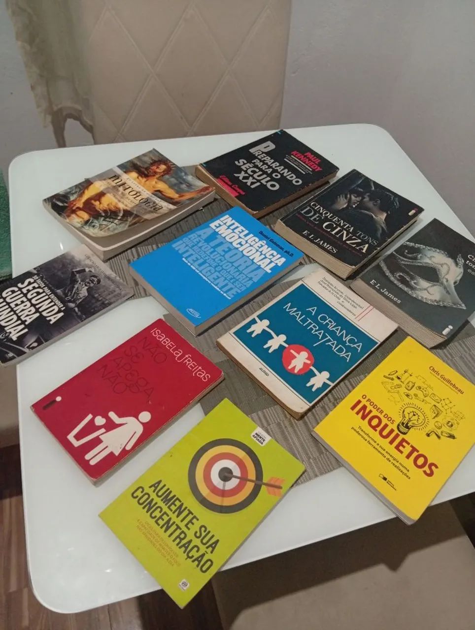 10 livros usando e bem conservados  - Foto 4