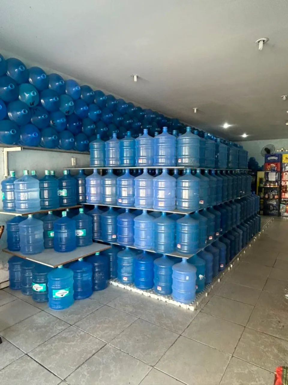 VENDO PONTO - DISTRIBUIDORA DE BEBIDAS (PORTEIRA FECHADA) - Foto 3
