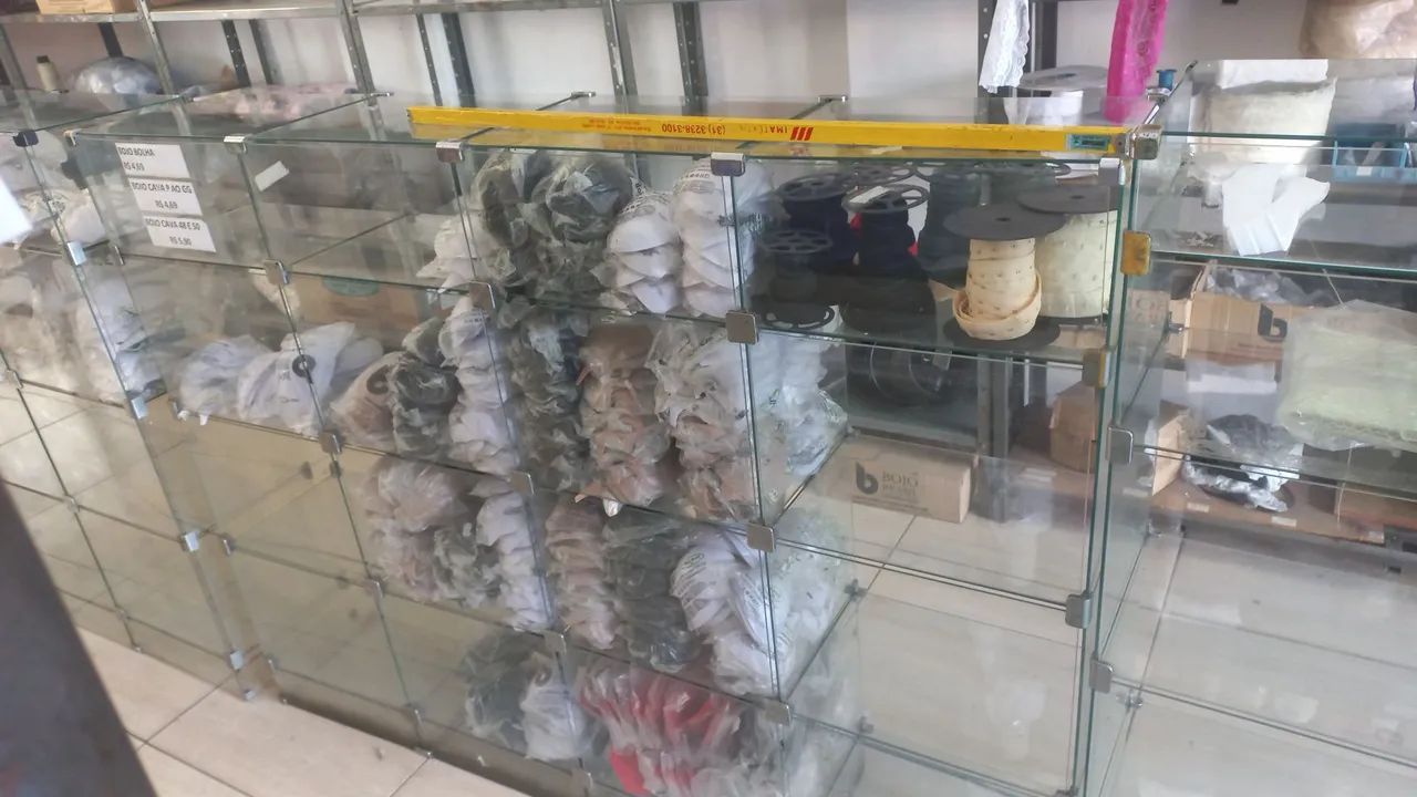 Balcão de vidro pra loja - Foto 2