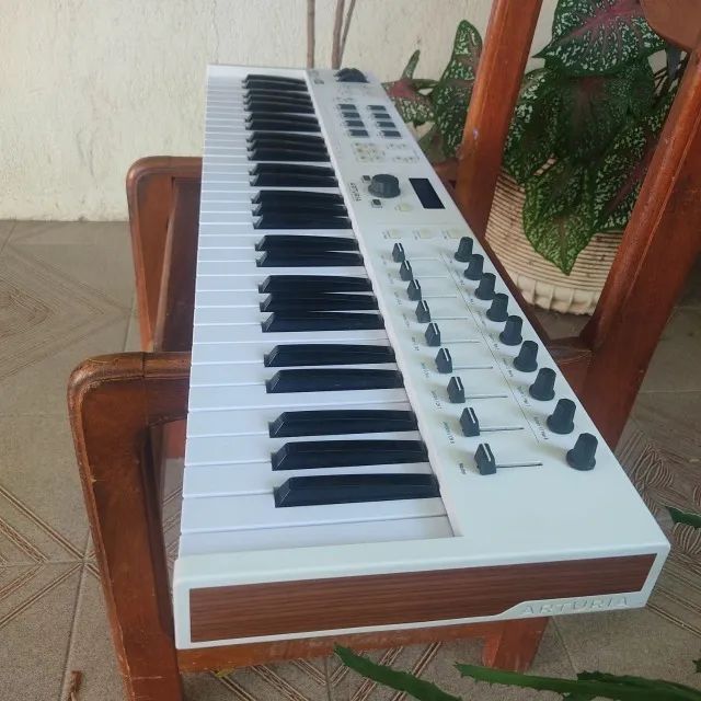 Controlador Keylab Essential 61
