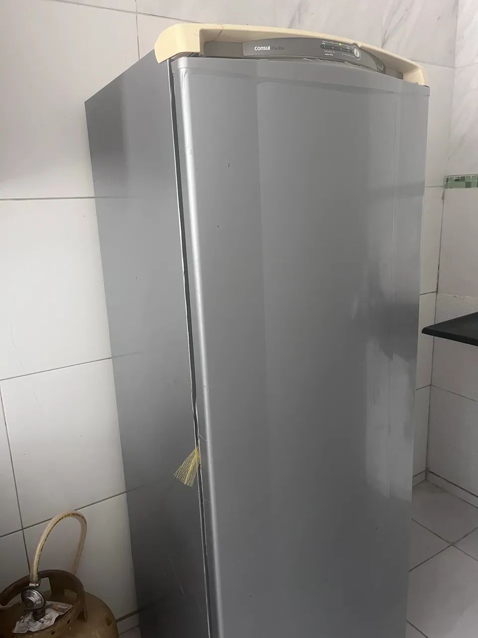 Geladeira cônsul gelo seco