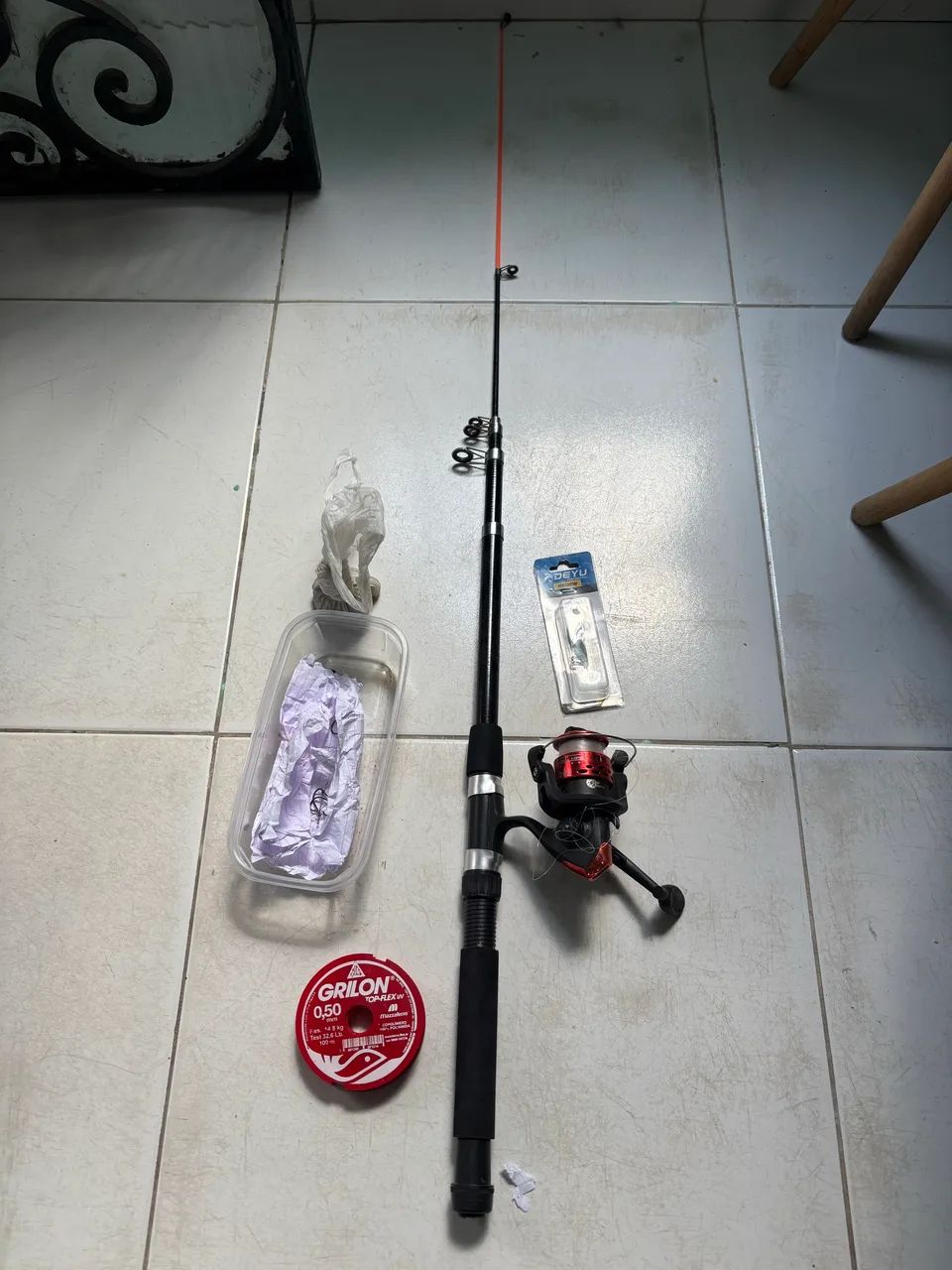 Vara de pesca e molinete