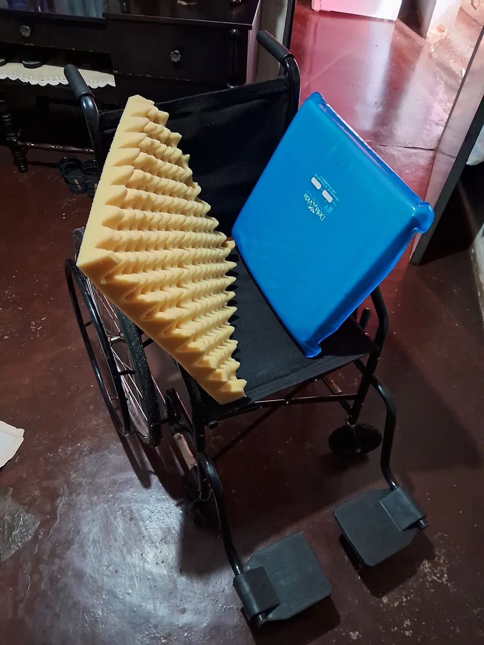 Cadeira de Rodas - Foto 5