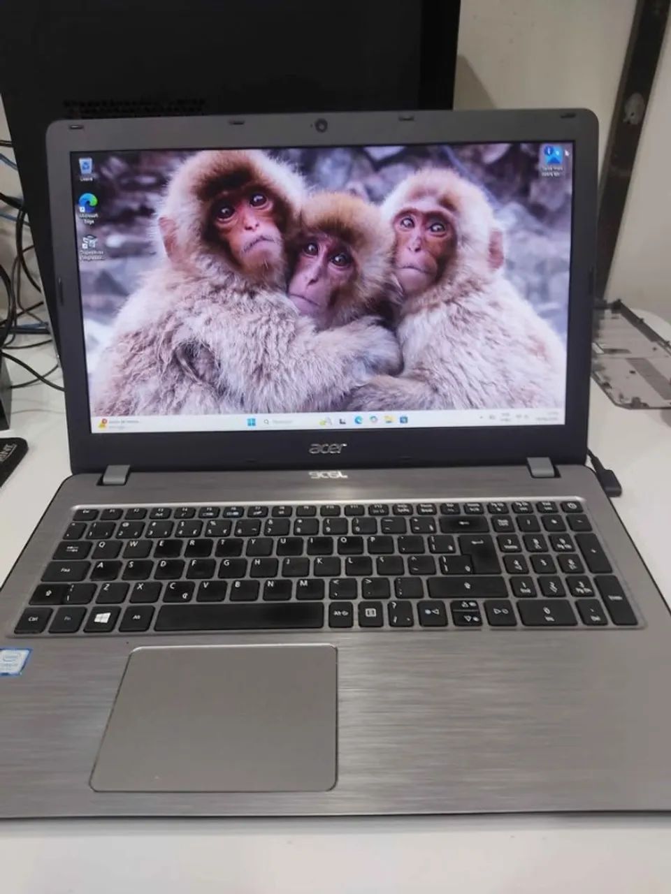 NOTEBOOK ACER CORE I5 7200U - usado