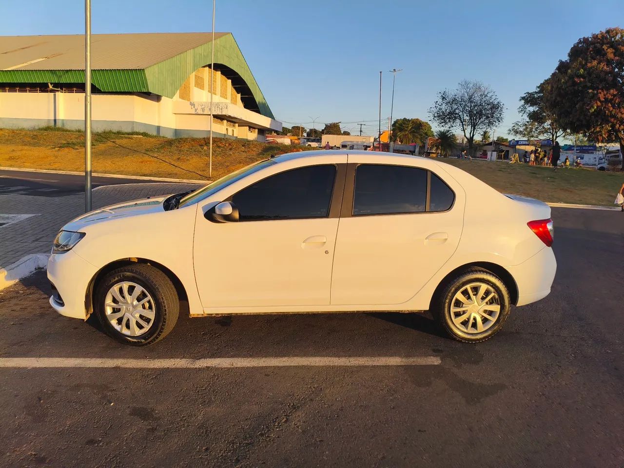 Renault Logan EXPRES./EXP. UP HI-FLEX 1.0 16V 4P 2014